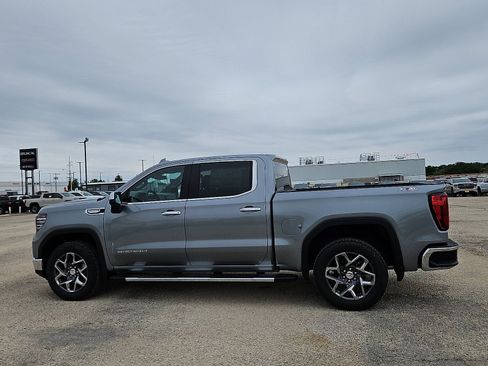 New 2026 GMC Sierra 1500 SLT AWD/4WD image 2