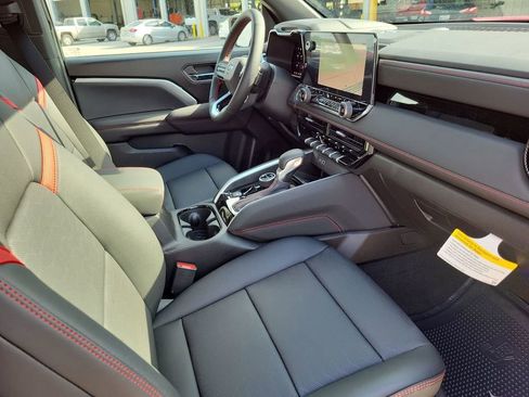 New 2025 Chevrolet Colorado Z71 w/ Technology Package image 24