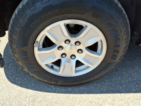 Used 2018 Chevrolet Silverado 1500 LT w/ All Star Edition AWD/4WD image 10