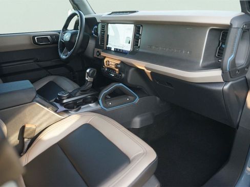 Used 2024 Ford Bronco Wildtrak AWD/4WD image 17