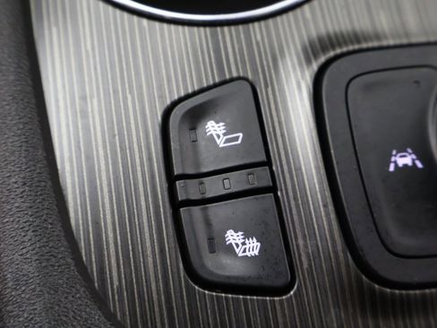 Used 2021 GMC Acadia SLT w/ Elevation Edition image 60