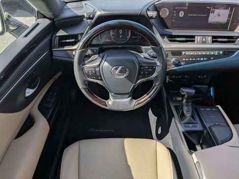 Used 2019 Lexus ES 350 w/ Premium Package FWD image 14