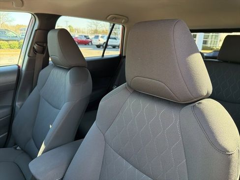 Used 2023 Toyota Corolla Cross LE image 26