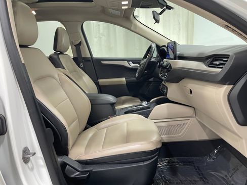 Used 2020 Ford Escape SEL FWD image 33