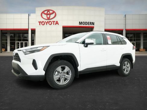 New 2025 Toyota RAV4 XLE image 6