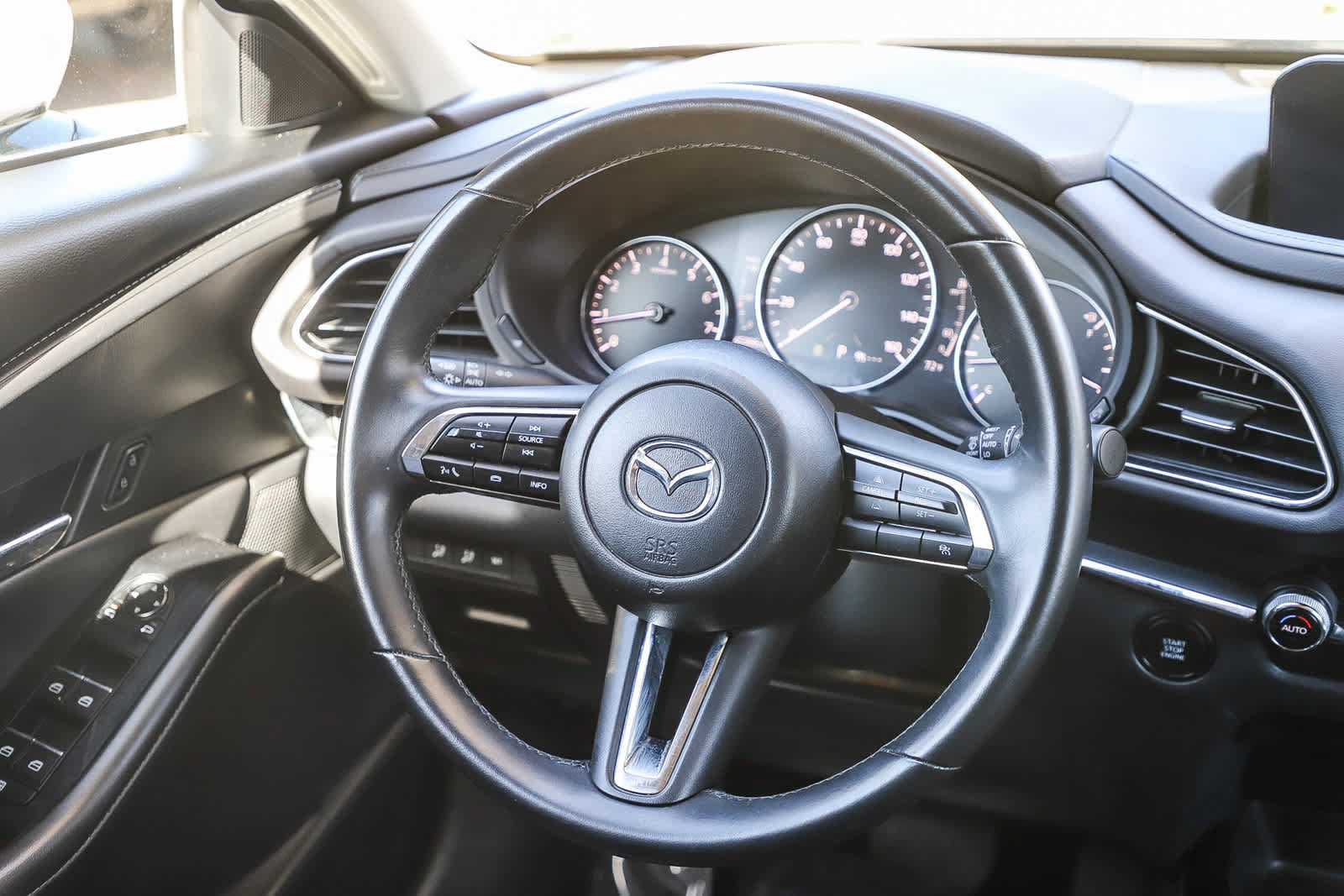 Used 2025 MAZDA CX-30 AWD 2.5 S w/ Preferred Package image 15