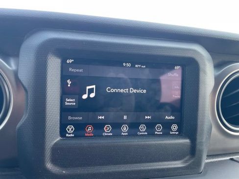 Used 2021 Jeep Wrangler Sport AWD/4WD image 8