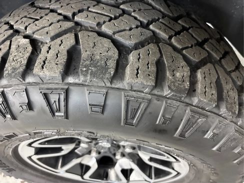 Used 2018 RAM 1500 Rebel w/ Luxury Group AWD/4WD image 31