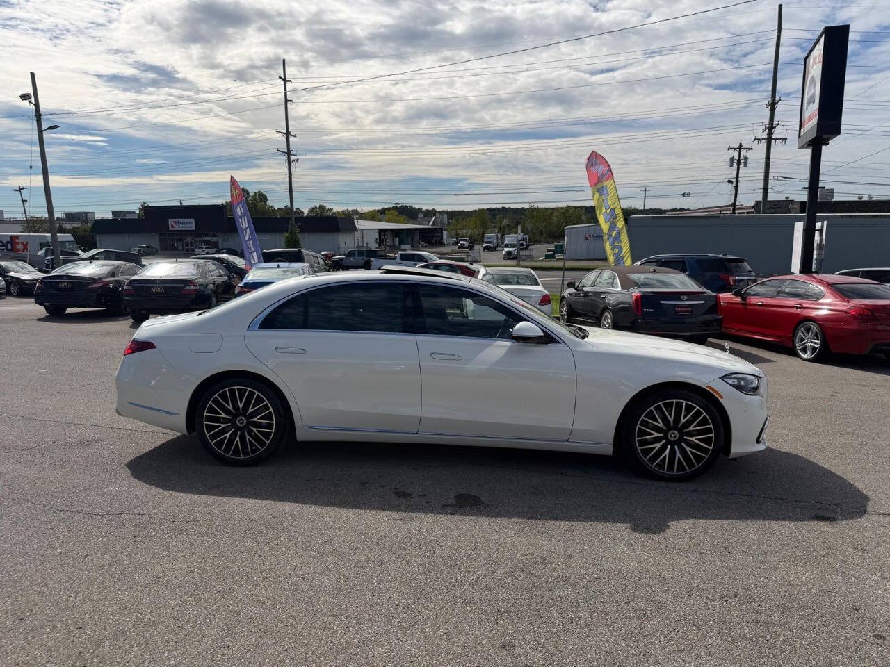Used 2023 Mercedes-Benz S 580 4MATIC Sedan image 4