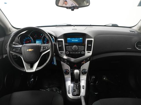 Used 2012 Chevrolet Cruze LT FWD image 14