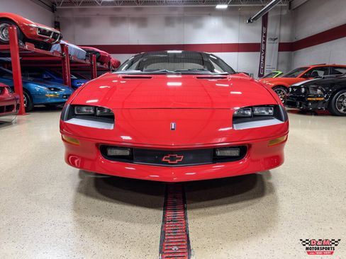 Used 1994 Chevrolet Camaro Z28 RWD image 8