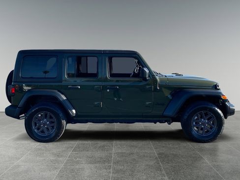 Used 2023 Jeep Wrangler Unlimited Sport image 6
