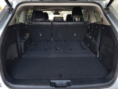 Certified 2022 Toyota Highlander XLE image 26