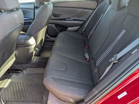 Used 2025 Hyundai Elantra Sport image 25