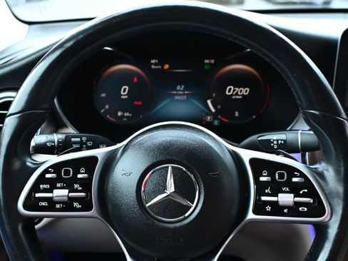 Used 2022 Mercedes-Benz GLC 300 4MATIC image 19