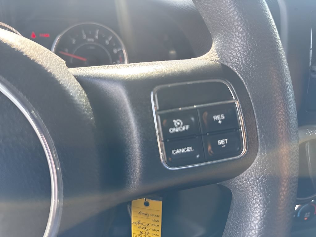 Used 2018 Jeep Wrangler Sport AWD/4WD image 13