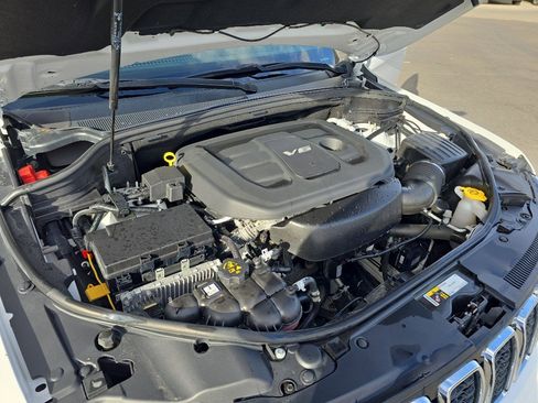 Used 2019 Jeep Grand Cherokee Laredo image 36