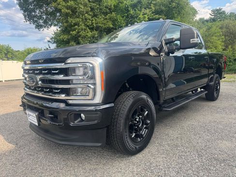 Used 2023 Ford F250 XLT w/ XLT Premium Package AWD/4WD image 5