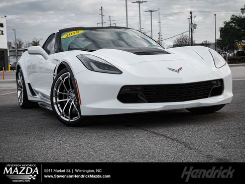 Used 2019 Chevrolet Corvette Grand Sport image 1