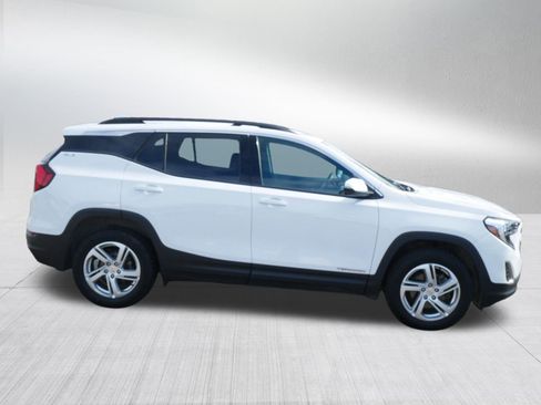 Used 2018 GMC Terrain SLE w/ Driver Convenience Package image 8