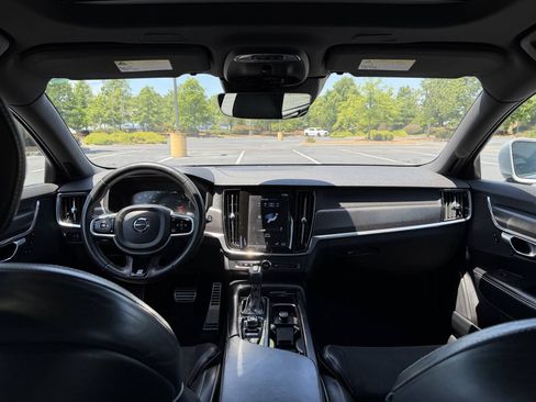 Used 2018 Volvo V90 T5 R-Design FWD image 19