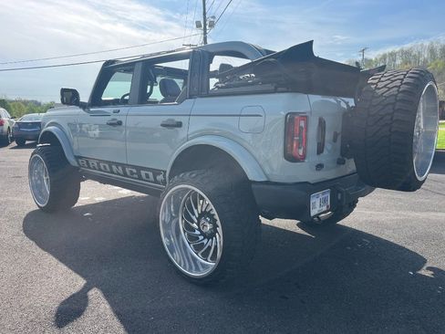 Used 2021 Ford Bronco Outer Banks image 17