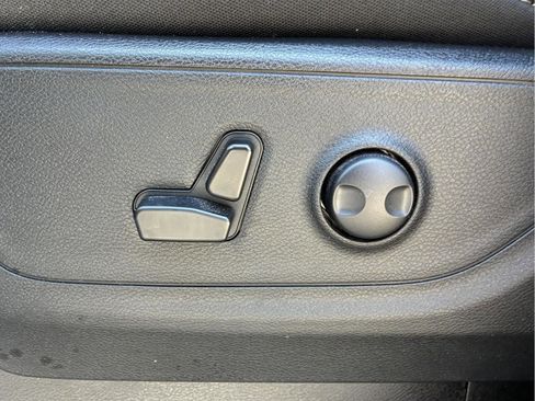 Used 2025 RAM 1500 Big Horn AWD/4WD image 15