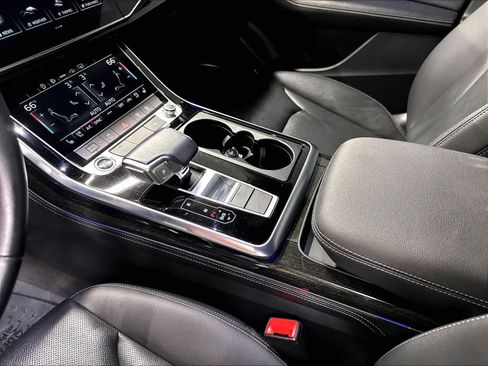 Used 2023 Audi Q8 Premium Plus w/ Premium Plus Package AWD/4WD image 18
