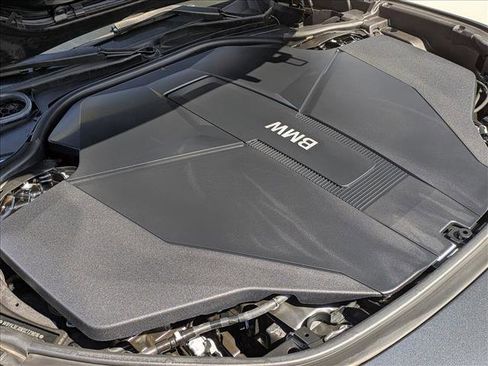 Used 2025 BMW i7 eDrive50 w/ Premium Package RWD image 24