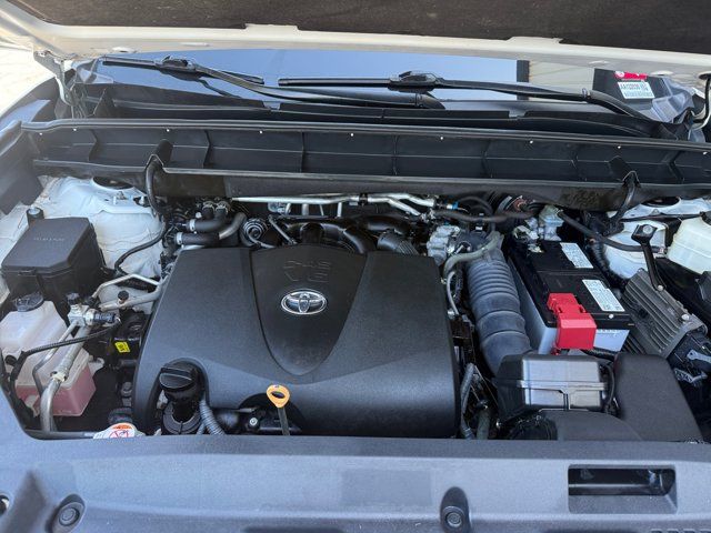 Used 2021 Toyota Highlander XSE AWD/4WD image 18