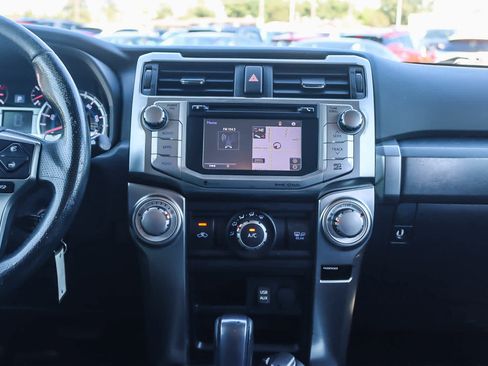 Used 2017 Toyota 4Runner SR5 image 11