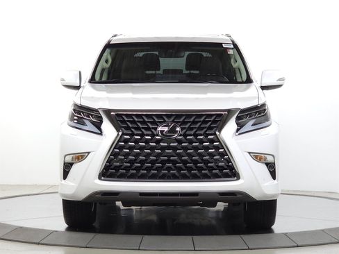 Used 2023 Lexus GX 460 Premium w/ Premium Package AWD/4WD image 2