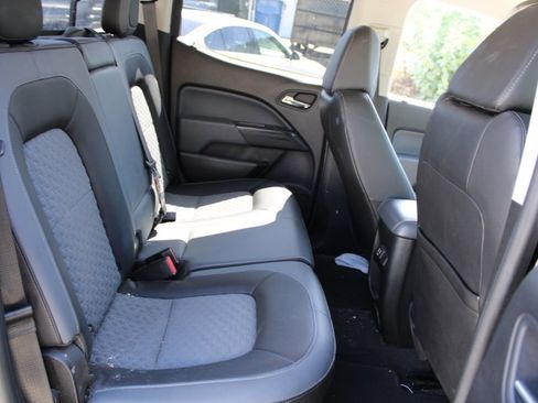 Used 2021 Chevrolet Colorado Z71 w/ Safety Package RWD image 10