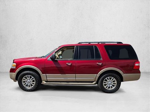 Used 2014 Ford Expedition XLT w/ Equipment Group 202A AWD/4WD image 9