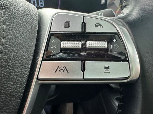 Used 2023 Kia Telluride EX w/ EX Captain's Chair Package FWD image 17