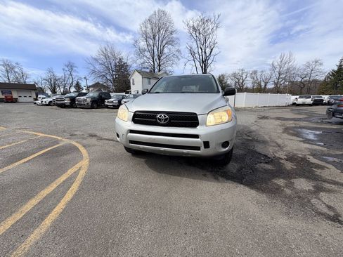Used 2007 Toyota RAV4 4WD image 3