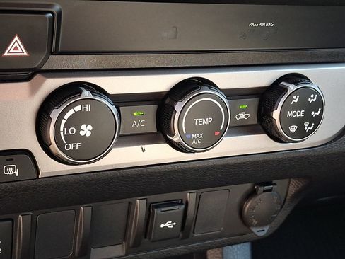 Used 2023 Toyota Tacoma SR w/ SR Convenience Package AWD/4WD image 15