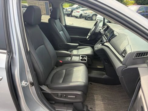 Certified 2025 Honda Odyssey EX-L image 18