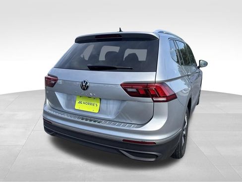 Used 2023 Volkswagen Tiguan SE FWD image 9