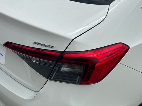 Certified 2024 Honda Civic Sport image 25