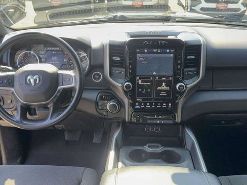 Used 2022 RAM 1500 Big Horn AWD/4WD image 12