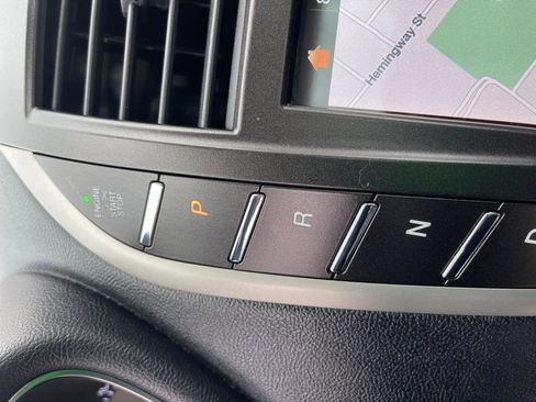 Used 2019 Lincoln MKC Select w/ Select Plus Package image 39