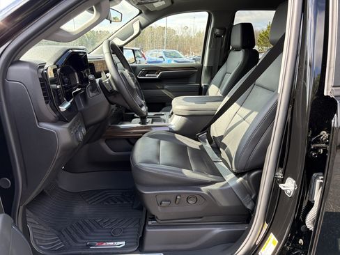 Used 2025 Chevrolet Silverado 1500 LT w/ All Star Edition Plus image 9