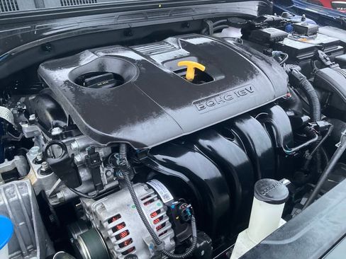 Used 2024 Kia Forte GT-Line w/ GT-Line Premium Package image 8