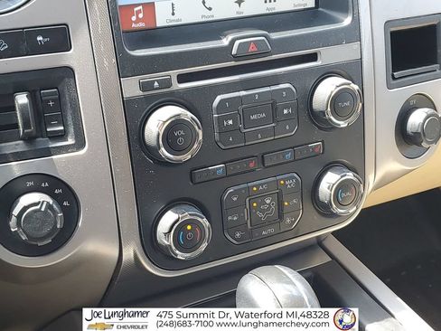 Used 2017 Ford Expedition EL XLT w/ Equipment Group 202A AWD/4WD image 19