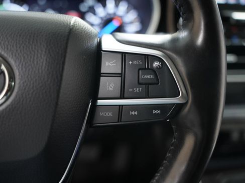 Used 2021 Toyota Highlander Platinum AWD/4WD image 16