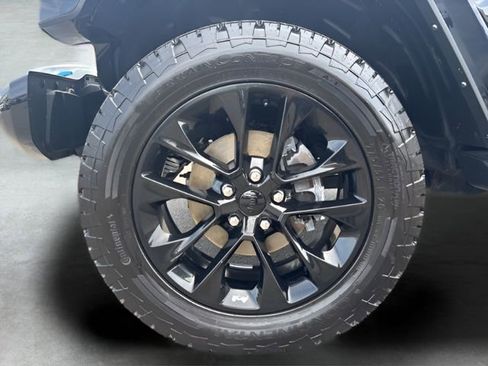Used 2021 Jeep Wrangler Unlimited Sahara AWD/4WD image 35