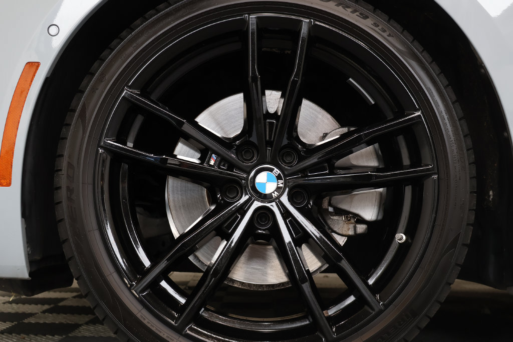 Used 2023 BMW 430i Coupe w/ M Sport Package RWD image 10