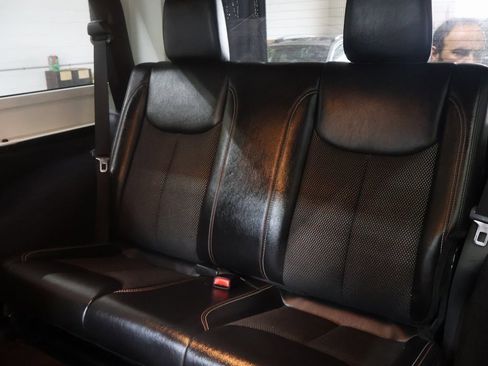 Used 2016 Jeep Wrangler Sahara image 16