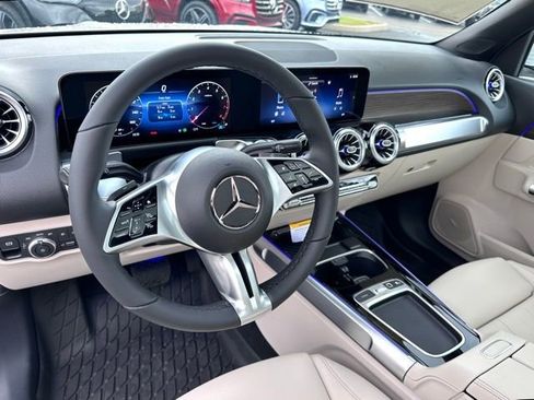 Certified 2026 Mercedes-Benz GLB 250 4MATIC image 17